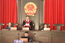 Cựu Giám đốc Sở Y tế Long An không đến phiên tòa xét xử chính mình