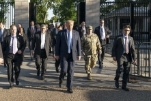 Tổng thống Trump sẽ ký lệnh hành pháp cải cách lực lượng cảnh sát Mỹ