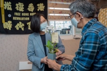 Tổng thống Đài Loan gặp nhà bất đồng chính kiến Hồng Kông, hứa hỗ trợ người biểu tình