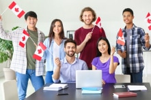 10 cách phân biệt người Mỹ và người Canada