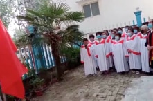 TQ: Nhà thờ mở cửa trở lại phải hát quốc ca và khen ngợi ông Tập