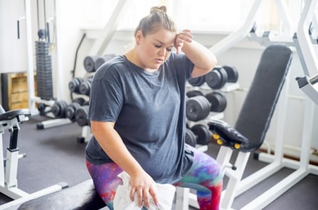 Tai hại sức khỏe nghiêm trọng nếu bạn ngồi 8 tiếng 1 ngày