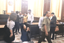 Việt Nam: Dân lại định nhảy lầu tự tử sau phán quyết của tòa