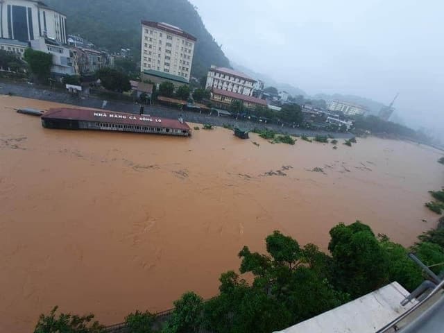 mua lu ha giang 1 image