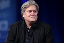 Phân tích: Sự mờ ám đằng sau sự kiện bắt ông Steve Bannon