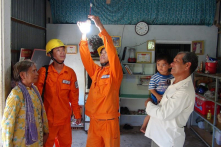 Bộ Công thương Việt Nam đề xuất ‘điện một giá’, cao nhất 2.889 đồng/kWh