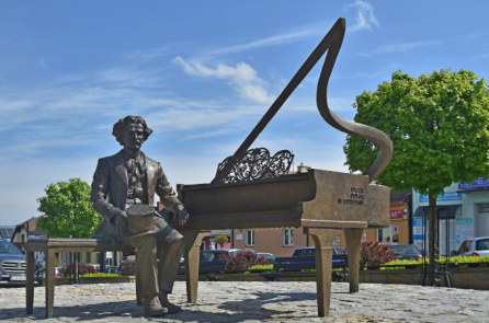 Câu chuyện nhân quả của cựu Thủ tướng Ba Lan