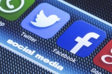 Facebook đóng nhiều tài khoản đến từ TQ vì ý đồ ảnh hưởng bầu cử Mỹ