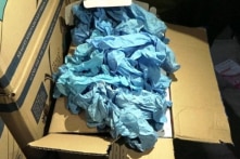 Hàng triệu găng tay y tế ‘bẩn’ tại TP.HCM bị thu giữ