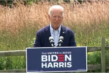 Cháy rừng trở thành vấn đề tranh cử, Biden tố Trump phớt lờ khoa học