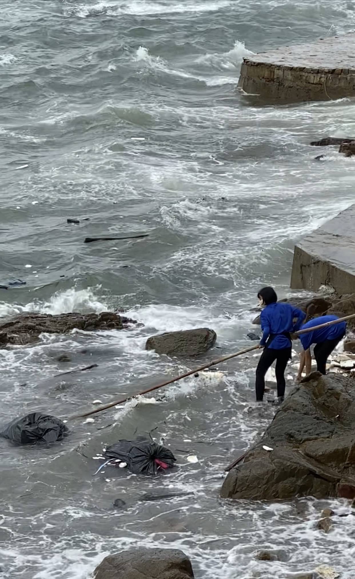 nem rac xuong bien vung tau 2