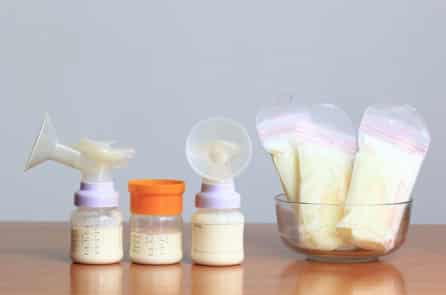 Người mẹ quyên tặng hơn 17 lít sữa sau khi con sơ sinh qua đời