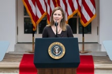 TT. Trump ca ngợi bà Barrett biểu hiện xuất sắc trong phiên điều trần