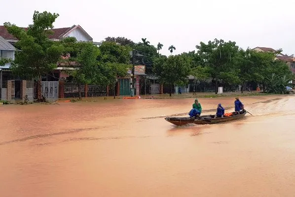 mưa lũ miền trung