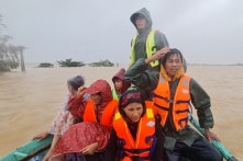 Đà Nẵng, Huế: Từ 20-21h tối nay, yêu cầu mọi người không ra khỏi nhà để tránh bão