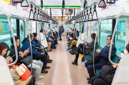 Hệ thống tàu điện ngầm của Nhật Bản được cả thế giới ngưỡng mộ