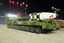 Mỹ hối thúc đàm phán hạt nhân với Triều Tiên sau khi Kim Jong Un tiết lộ tên lửa ‘Quái vật’