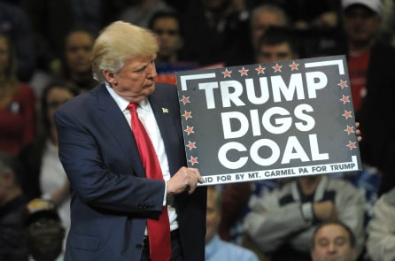 Vì sao Tổng thống Trump rời Hiệp định Paris về biến đổi khí hậu?
