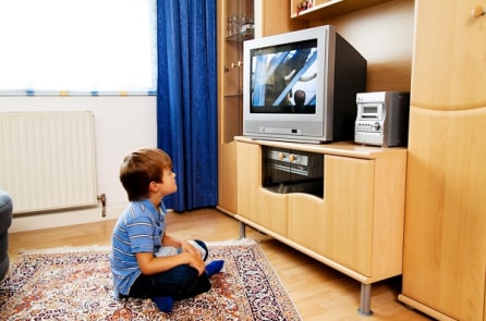 Cậu bé 8 tuổi cứu mạng cả nhà nhờ thói quen thức dậy lúc 5 giờ sáng