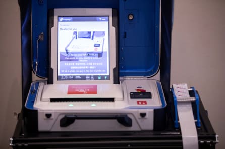 Tiết lộ mối liên hệ bí ẩn giữa Smartmatic và Dominion