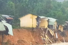 Lại sạt lở ở Trà Leng, 14 ngôi nhà bị cuốn trôi