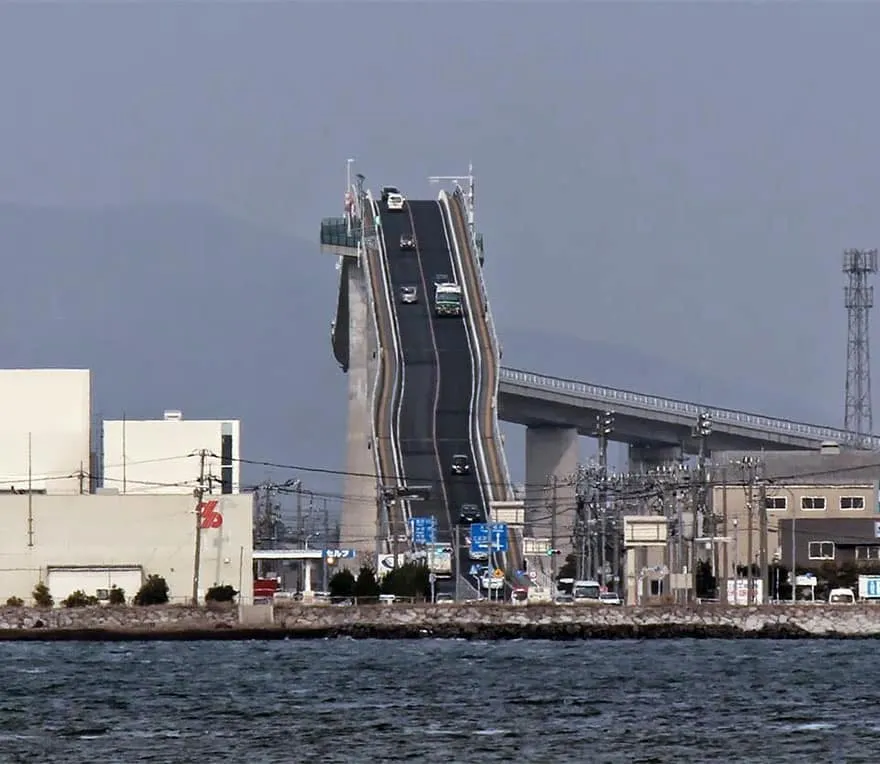 steep-rollercoaster-bridge-eshima-ohashi-japan-4