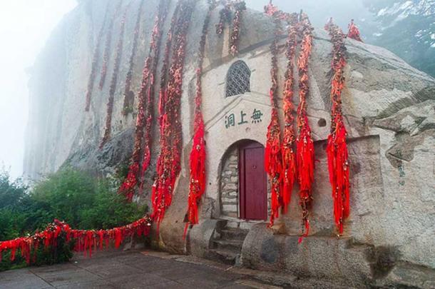 temple on Huashan image