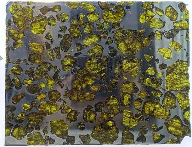 thien thach Fukang meteorite slice 2 image