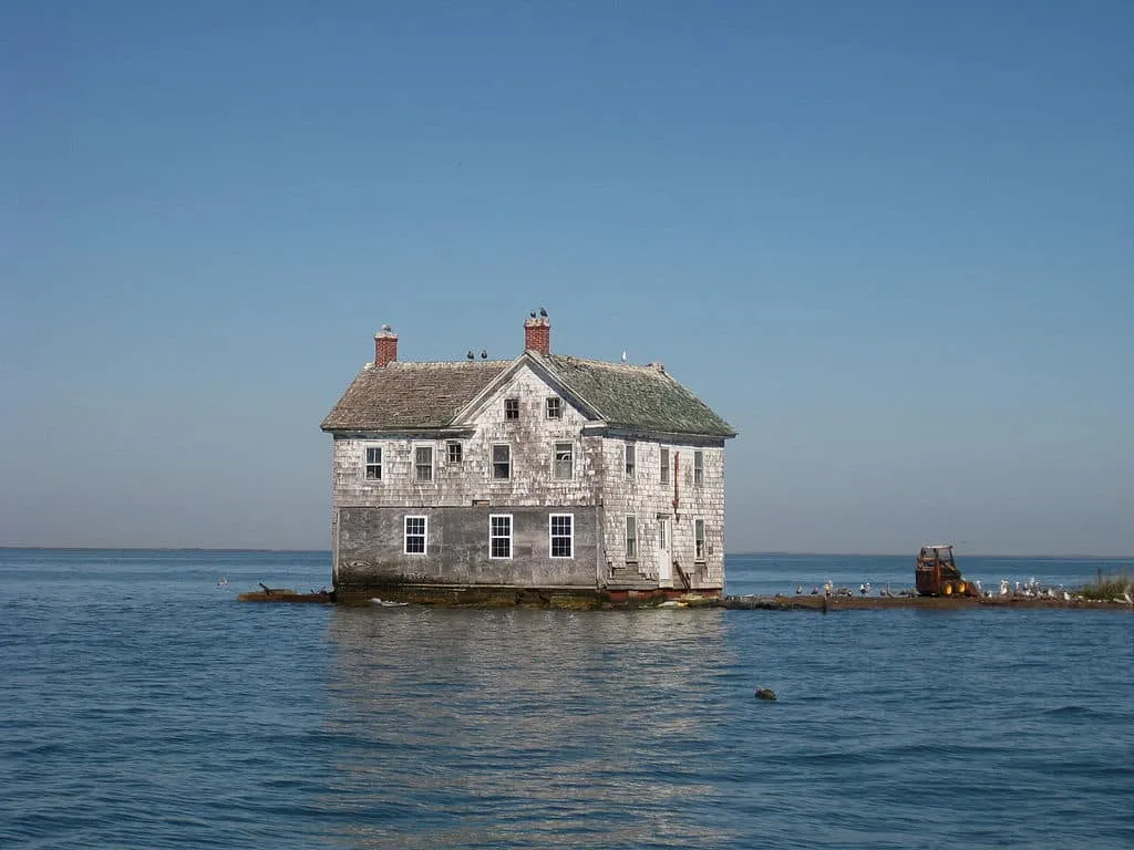 1024px Holland Island house image