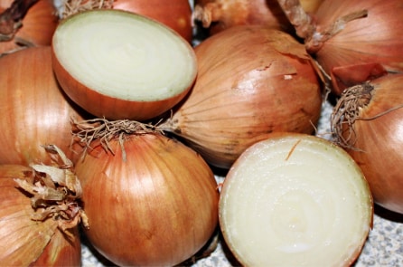 Cơ thể thay đổi thế nào khi ăn hành tây thường xuyên?