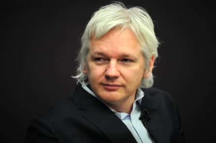 Nhà sáng lập WikiLeaks chính thức xin TT Trump ân xá: Project Veritas vào cuộc