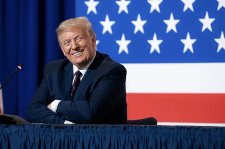 ĐCH Alabama vinh danh ông Trump là ‘một trong những tổng thống vĩ đại nhất lịch sử’