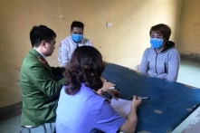 Bắc Ninh: Nữ chủ quán bánh xèo tra tấn nhân viên bị khởi tố