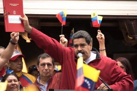 TT Nicolás Maduro gặp gỡ các thành viên Đảng Xã hội Dân chủ Hoa Kỳ