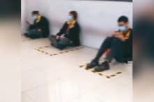 COVID-19 tại Thành Đô: Một nhà máy phải chia ô cho nhân viên ngồi cách ly