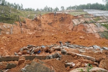 Bờ kè 4,2 tỷ sạt lở như động đất tại Thừa Thiên Huế