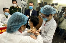 3 người Việt tiêm thử nghiệm vắc xin ngừa virus Vũ Hán