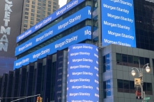 Morgan Stanley “quyết toán” trước ngày lệnh chế tài doanh nghiệp TQ có hiệu lực