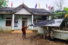 Dự án điện mặt trời 14 triệu USD hứa ‘ổn định điện cho dân’ sắp thành phế liệu