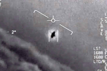 Mỹ công bố báo cáo về UFO, không loại trừ khả năng tồn tại người ngoài hành tinh