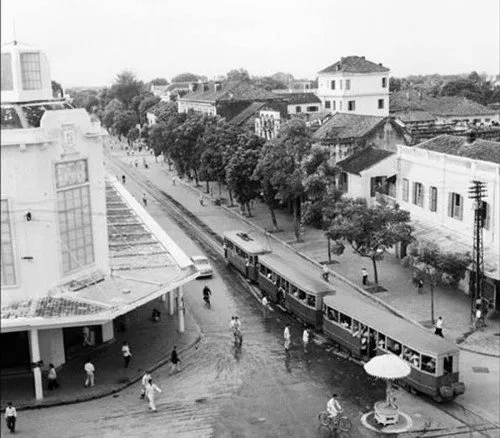 Hà Nội xưa: Leng keng tiếng tàu điện