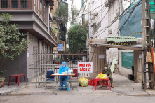 Nguy cơ F0 trong cộng đồng, Hà Nội đóng tất cả quán vỉa hè; Hải Phòng mở rộng xét nghiệm