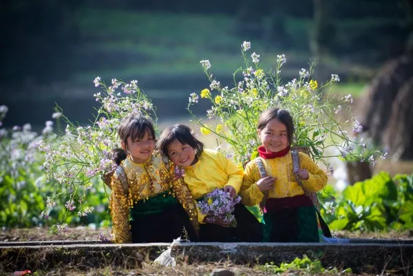 Cuộc vui xuân của đồng bào thượng du Miền Bắc