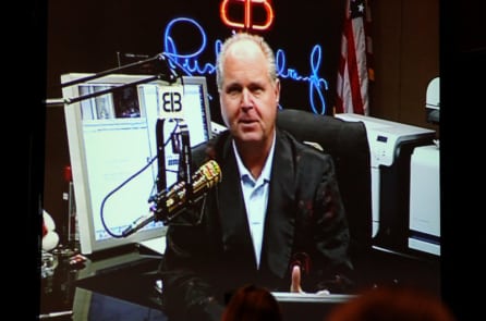 Rush Limbaugh – chủ Talk Show nhiều người nghe nhất nước Mỹ – qua đời ở tuổi 70