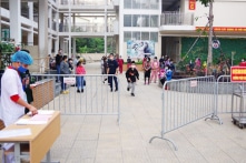 Hà Nội: Hai bà cháu dương tính virus Vũ Hán