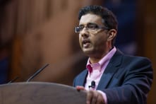Dinesh D’Souza: Mỹ không còn là quốc gia tự do nhất trên thế giới