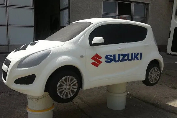 xe hoi suzuki image