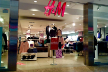ĐCSTQ thúc đẩy tẩy chay H&M vì lên tiếng cho nhân quyền Tân Cương