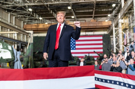 Thăm dò bầu cử tổng thống sơ bộ trong ĐCH: Ông Trump không có đối thủ