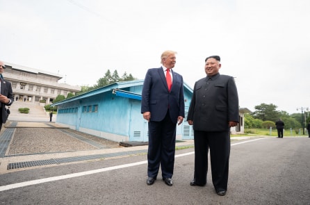 Cơ quan tình báo Hàn Quốc: Ông Trump và ông Kim Jong-un có thể gặp nhau bất cứ lúc nào